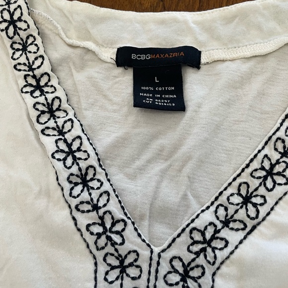 15 items BCBGMaxAzria Cream Blouse  Sz large Ptp 15 “bundle for kellyellie2023 - Picture 3 of 6